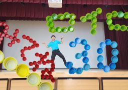 09.30　ふる？まわる？タオル？