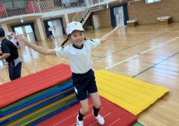 10.20. 台上前転に向けて