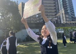 11.14.ようこそ附天小へ！おもてなしの舞台