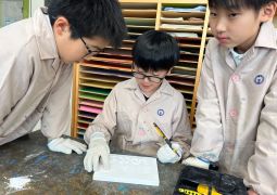 03.04. 図工室へ、