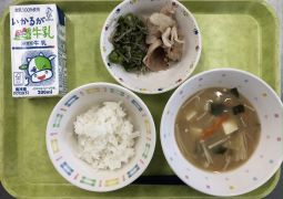 4月26日(月)の給食