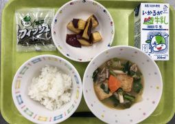 10月25日(月)の給食