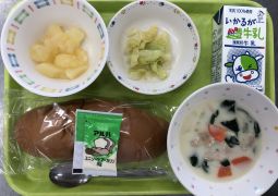 2月28日(月)の給食