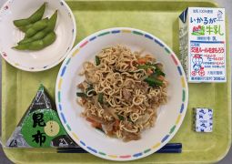 8月28日(月)の給食