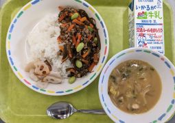 10月26日(木)の給食