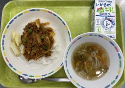 ５月１３日（月）の給食