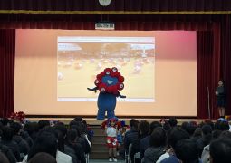 2026.02.07 たくさんの先生に囲まれて！