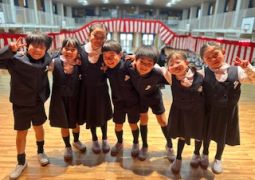 2026.03.17  大きな口を開けて笑顔で