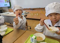 0724　１学期最後の給食 【0726更新しています！】