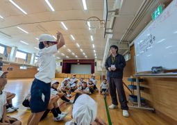10.20 ひらいてびっくり！自分だけの作品づくり